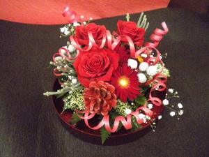 クリスマスパーティーのテーブルを飾ってみませんか？｜「フラワーショップ　サンワ」　（北海道室蘭市の花キューピット加盟店 花屋）のブログ